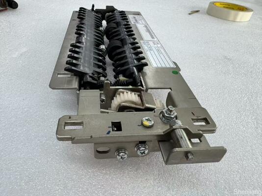Pièces de distributeur automatique de billets Hitachi HCM 3842 Transport externe Type-1 HT-3842-ET1-R