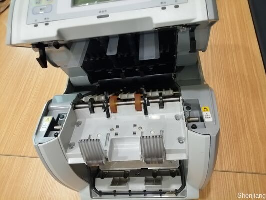 Glory GFS110CN Comptage de monnaie Détection de monnaie réelle Recycleur de billets de banque Trier 10952