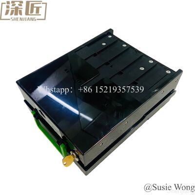 L'atmosphère 00103334001W partie Diebold Nixdorf Opteva verrouillant la cassette de déviation avec la clé 00-103334-001W