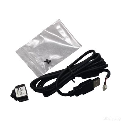 La caméra est équipée d'un connecteur USB.