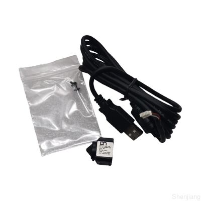 La caméra est équipée d'un connecteur USB.